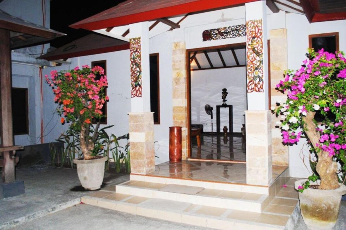 Lombok Beach Hotel Montongbuwoh Exteriér fotografie