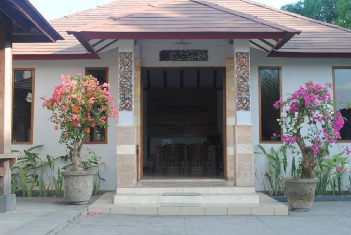 Lombok Beach Hotel Montongbuwoh Exteriér fotografie